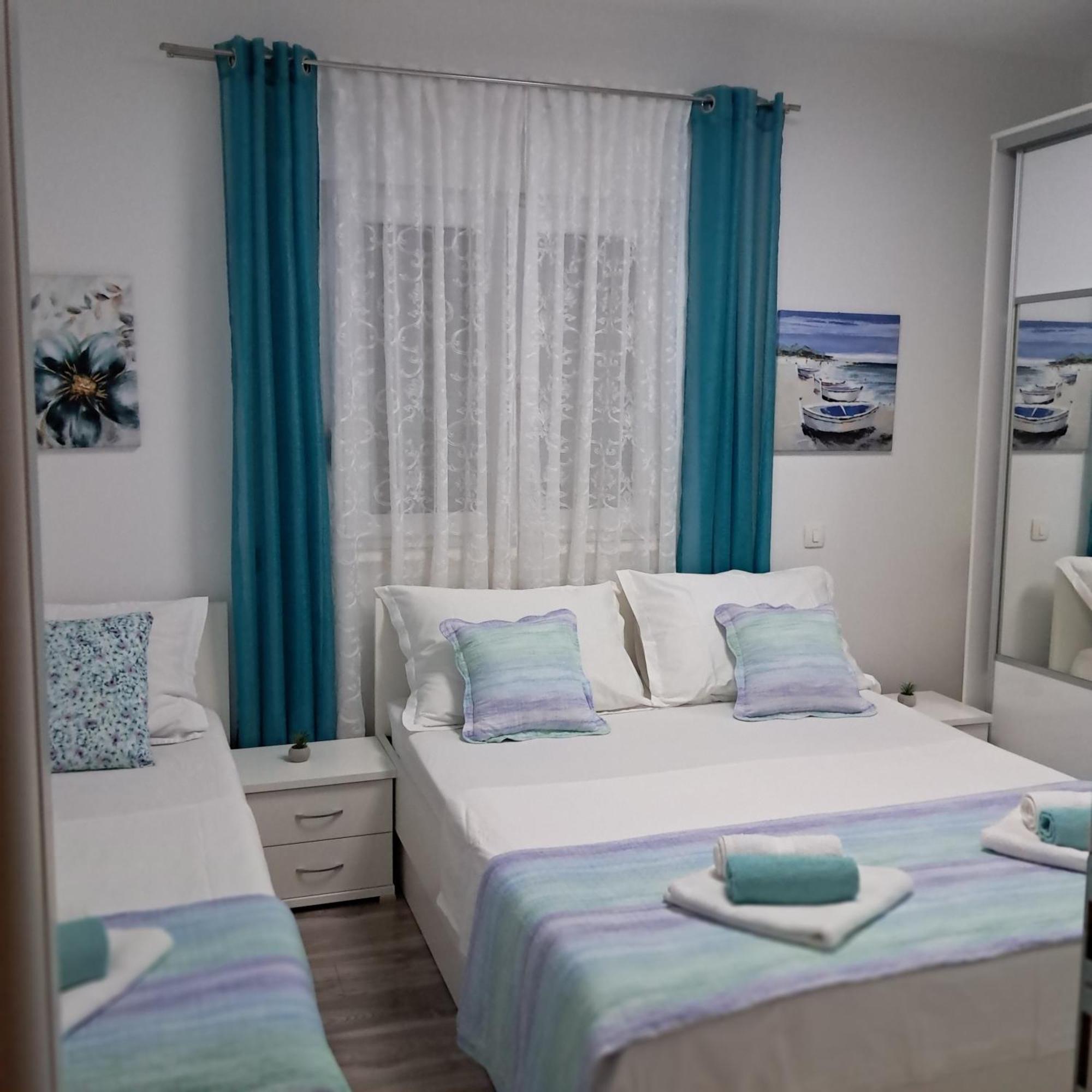 Apartment Radalj Kaštela Habitación foto